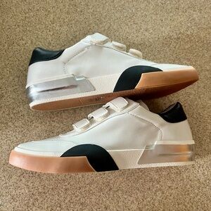 Brand New in Box! Dolce Vita Zyla Sneakers, Sz 9